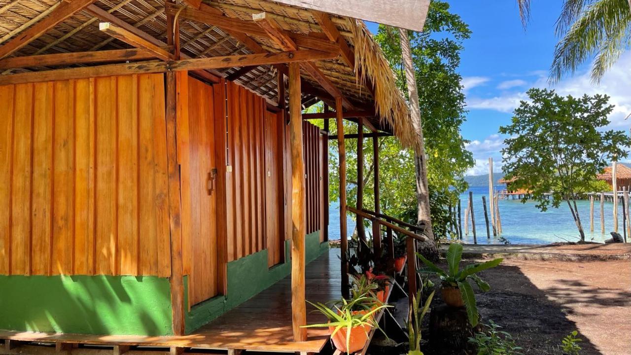 Nyande Raja Ampat Hotel Pulau Mansuar Bagian luar foto