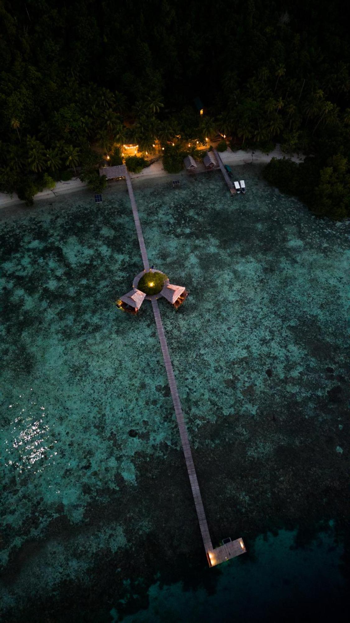 Nyande Raja Ampat Hotel Pulau Mansuar Bagian luar foto