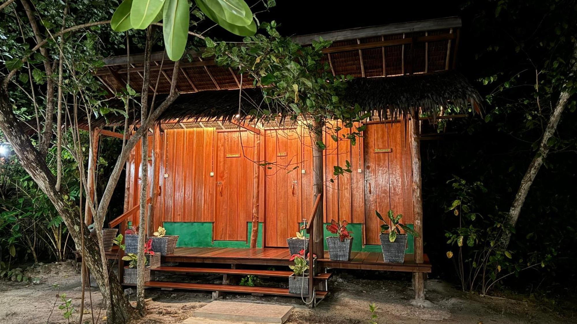 Nyande Raja Ampat Hotel Pulau Mansuar Bagian luar foto